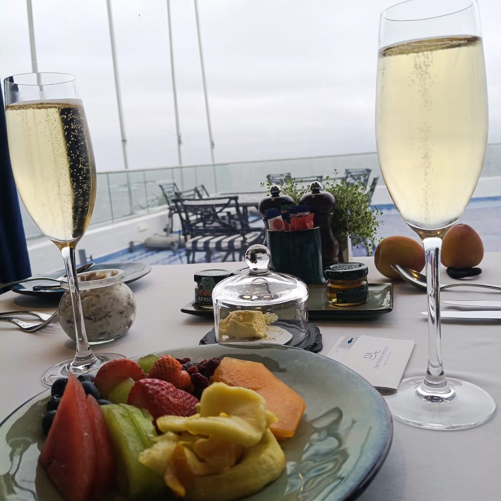 Azure restaurant, breakfast at Twelve Apostles Hotel and Spa Cape Town overlooking the Atlantic Ocean