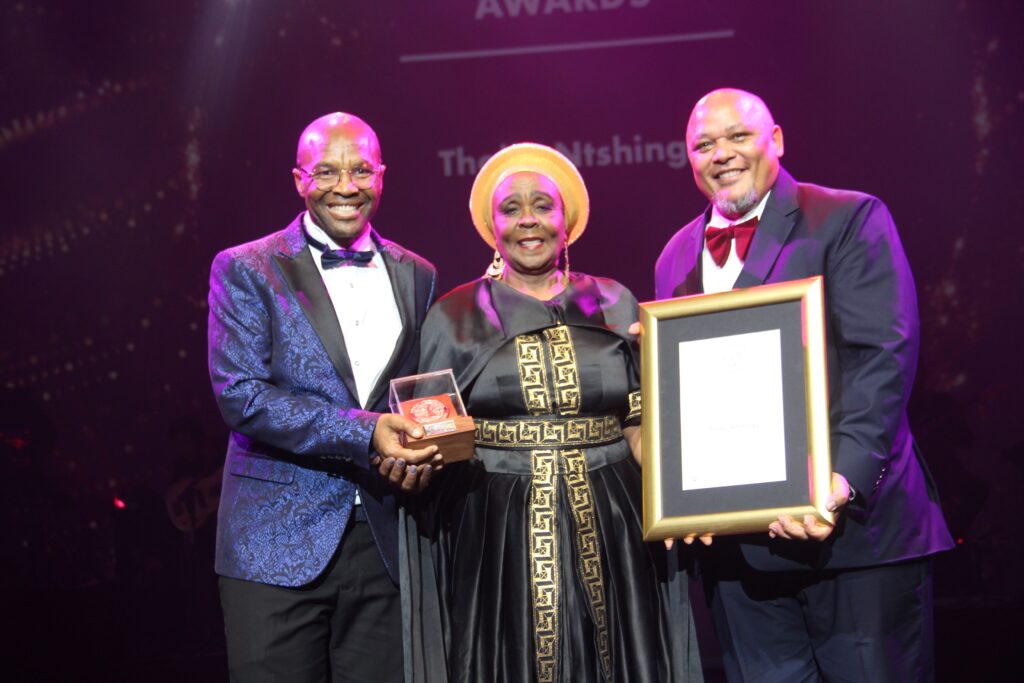 Thoko Ntshinga receives her Ministerial awards