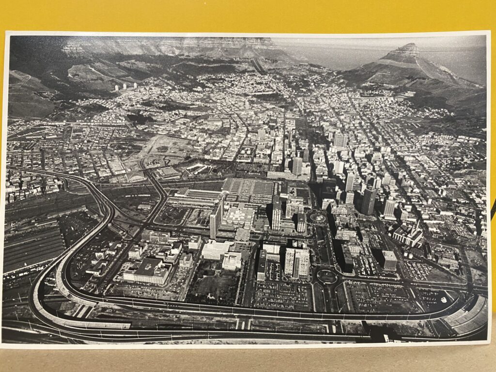 Mayor unveils vision